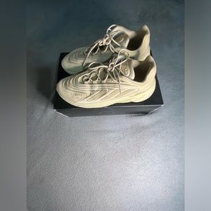 adidas “ozelia” shoes